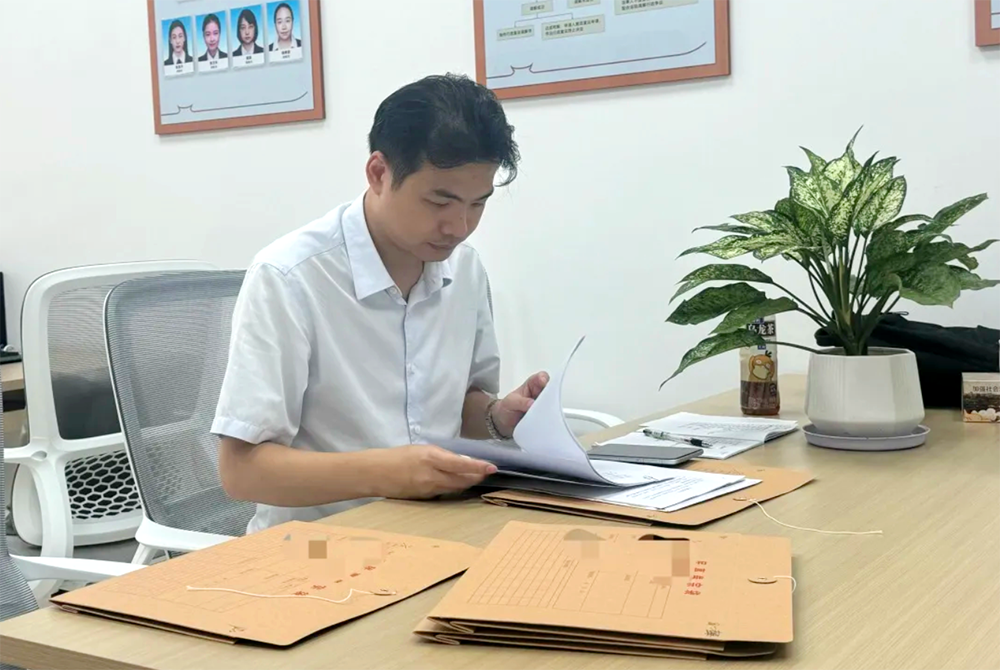 集美区台籍律师人民调解员 陈毅.png